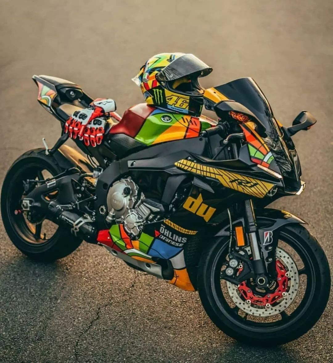 Yamaha R1