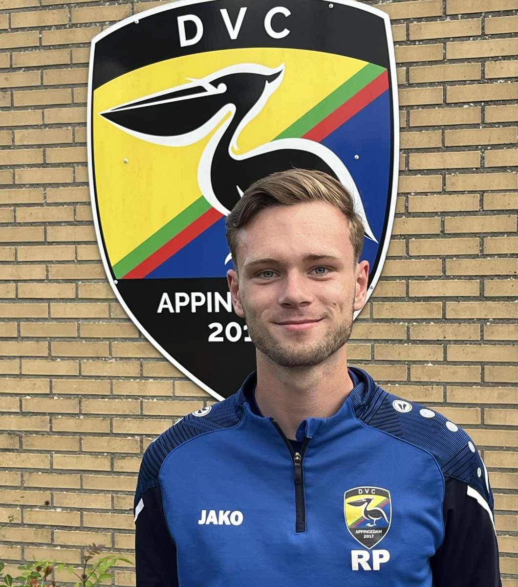 Ruben Poortinga maakt overstap naar PSV

Als DVC zijn we trots om te melden dat onze jeugdtrainer, en speler van het tweede elftal, Ruben Poortinga komend seizoen aan de slag gaat bij de jeugdopleiding van <a href="/PSV/">PSV</a> . 
dvcappingedam.nl/actueel/nieuws…
