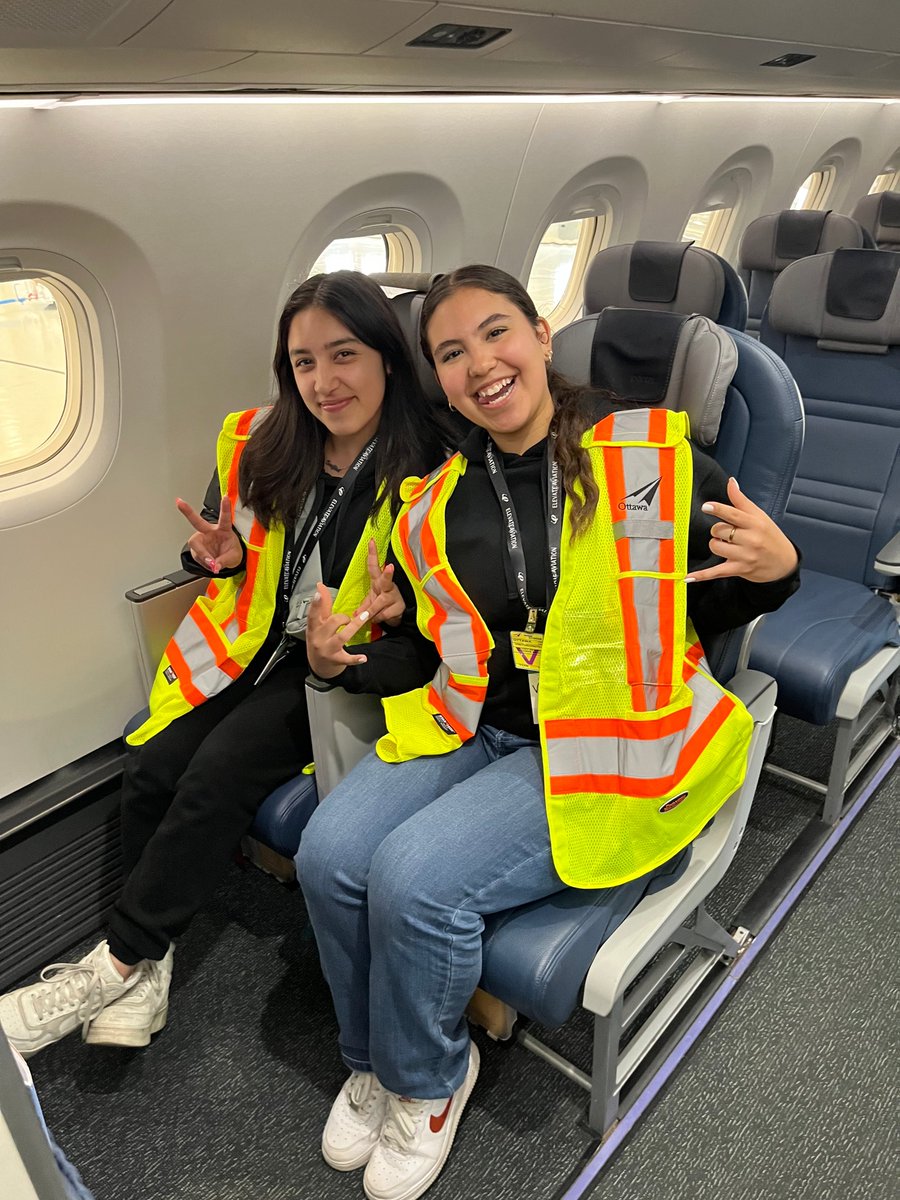 ✈️ Elevate Aviation permet aux femmes et aux jeunes d'envisager des carrières dans le domaine de l'aviation et de jouer un rôle essentiel pour que le Canada continue de se déplacer. #Journéedestravailleursaéroportuaires Pour en savoir plus : elevateaviation.ca