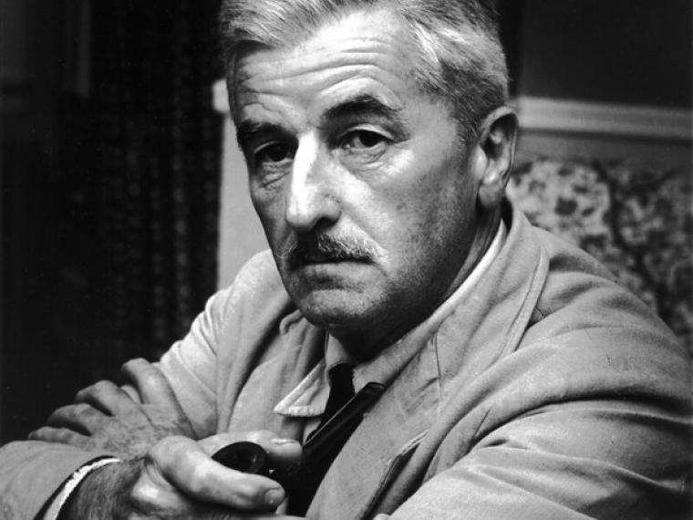 'No te molestes en ser mejor que tus contemporáneos o tus predecesores, intenta ser mejor que tú mismo'. William Faulkner #Fuedicho