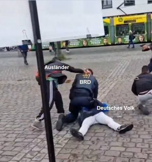 Passt das ungefähr?

#Stürzenberger #Messer #Polizist #Angreifer