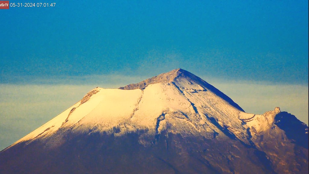 Buenos días Así está mañana el volcán Popocatépetl nos regala estás impresiones postales desde Texmelucan-Puebla (4k)