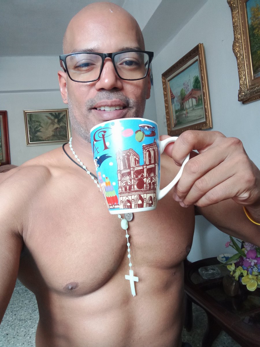 Buenos días/ bonjour Ccs!
 Toca ir al gym