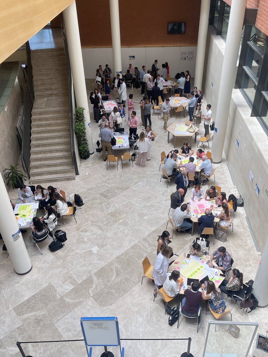 juliomayol's tweet photo. Yes, we did it again #Hackathon #AI #SmartHealthCenter https://t.co/wFrI484hWv