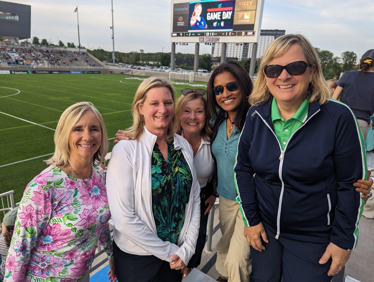 Great time watching this talented <a href="/MNAuroraFC/">Minnesota Aurora FC</a> with friends!
