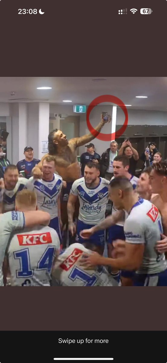 HKlonaris's tweet photo. @NRL_Bulldogs @PhilGould15 Burto! https://t.co/PrMXYECPeh