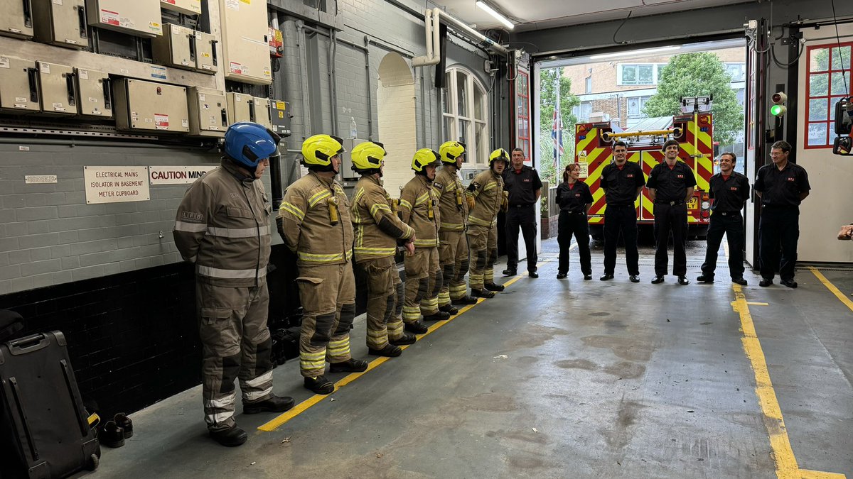 Congratulations to FRS Cox, who’s retiring today after 34 years of distinguished service.

You’ll be missed and always welcome back for a cuppa. Enjoy your retirement, Chris 🫡