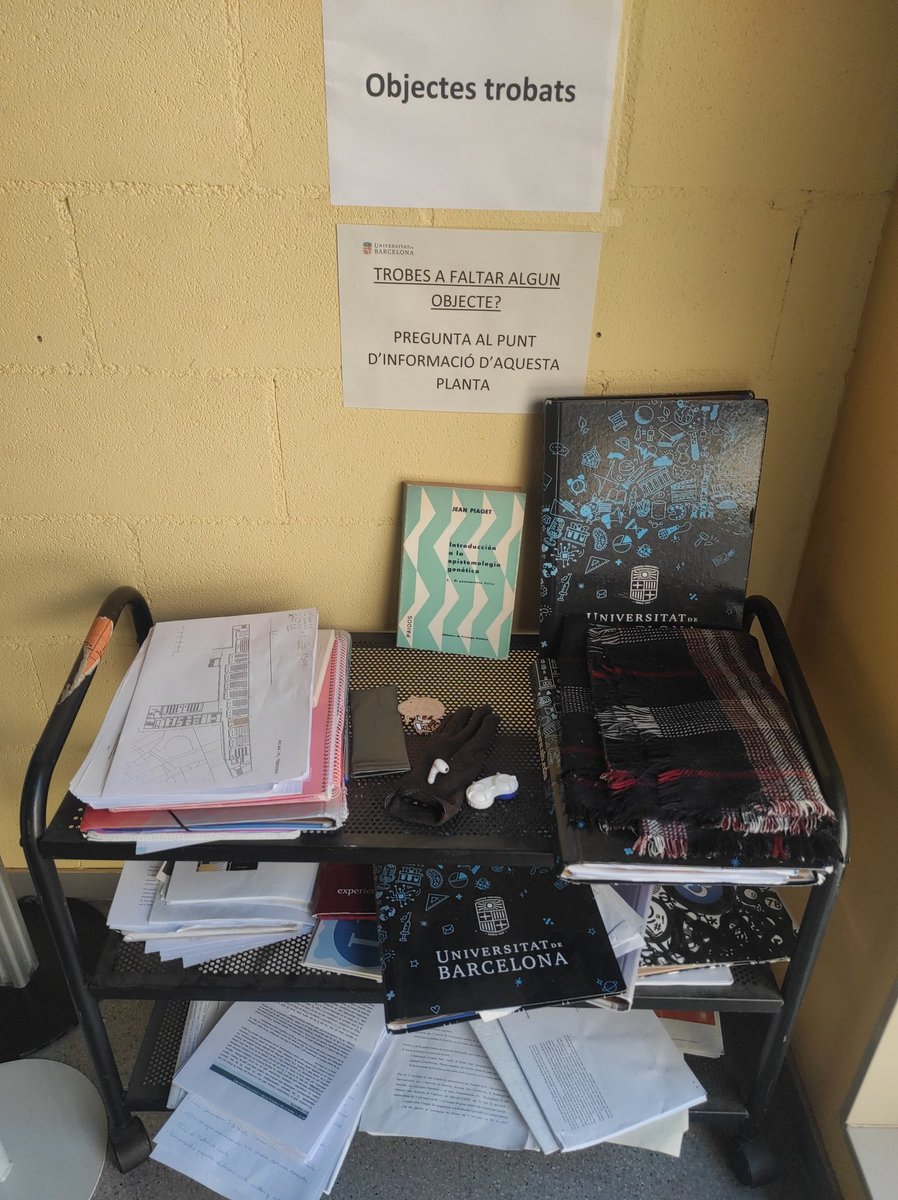 HappensInMyLab's tweet photo. And...teaching is over for this year 🎉🎉🎉! It has been challenging and extremely tiring between surgeries, therapies and the constant feeling of not being the same as before 😢 This is a picture of lost&amp;found objects, 1st day... #Archaeology #UB #researchers #academia https://t.co/FzvKVfg9s1