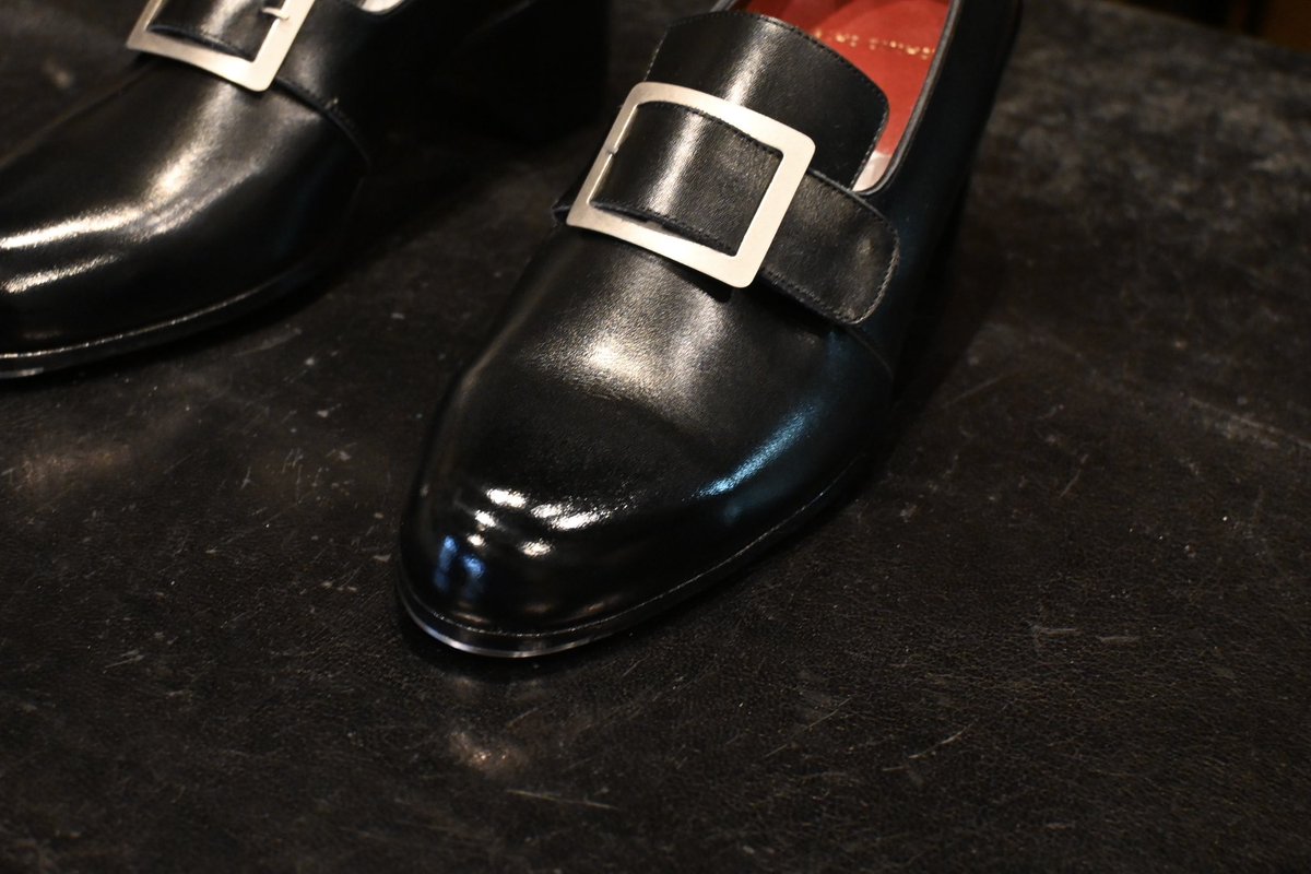 NewsChie's tweet photo. #shoeshine
#HIGHPEBLI 
#TACHINOCHIE https://t.co/7xZS3alFpz