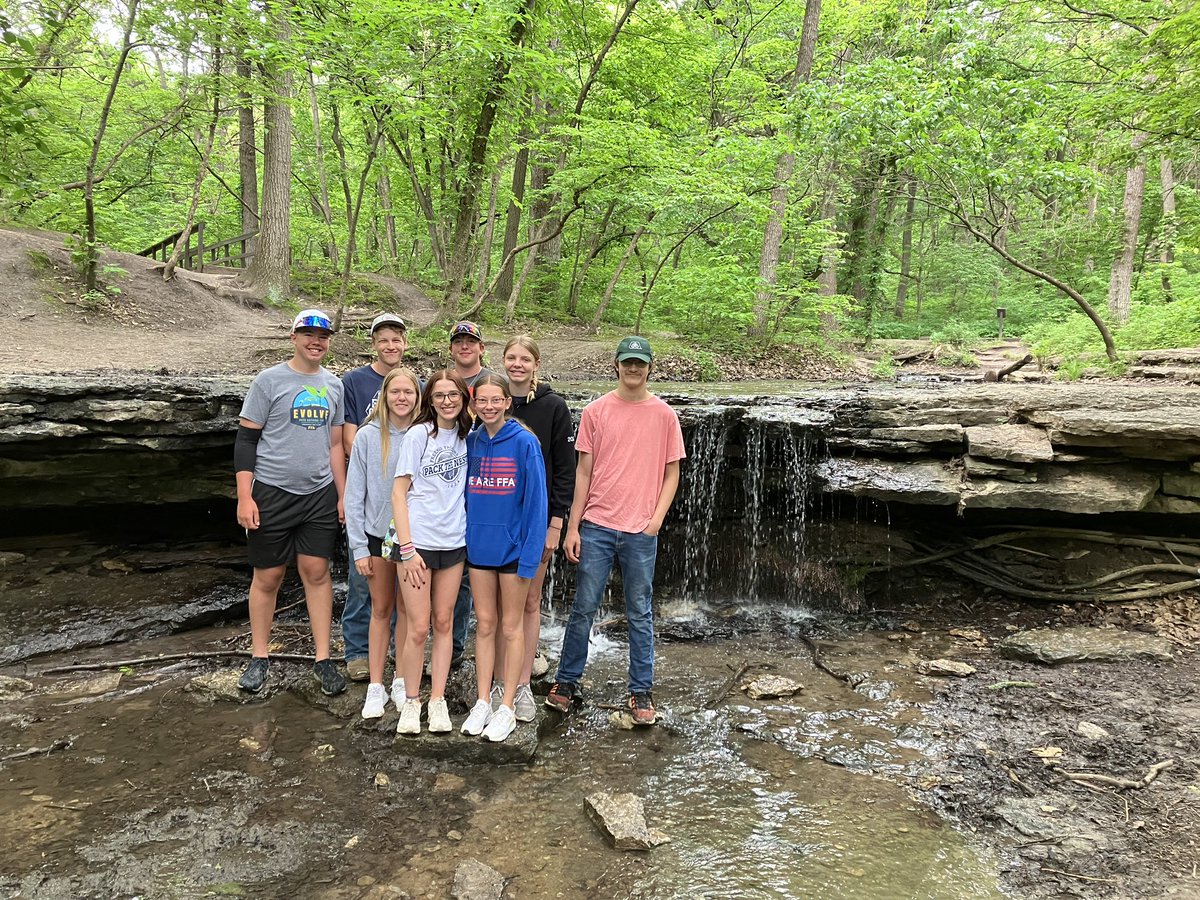 freemanffa's tweet image. Officer retreat provided great opportunities for team bonding, food, analyzing our chapter’s strengths and weaknesses, and setting goals for improvement! Excited to see what this group can accomplish! #freemanfalcons #freemanffa