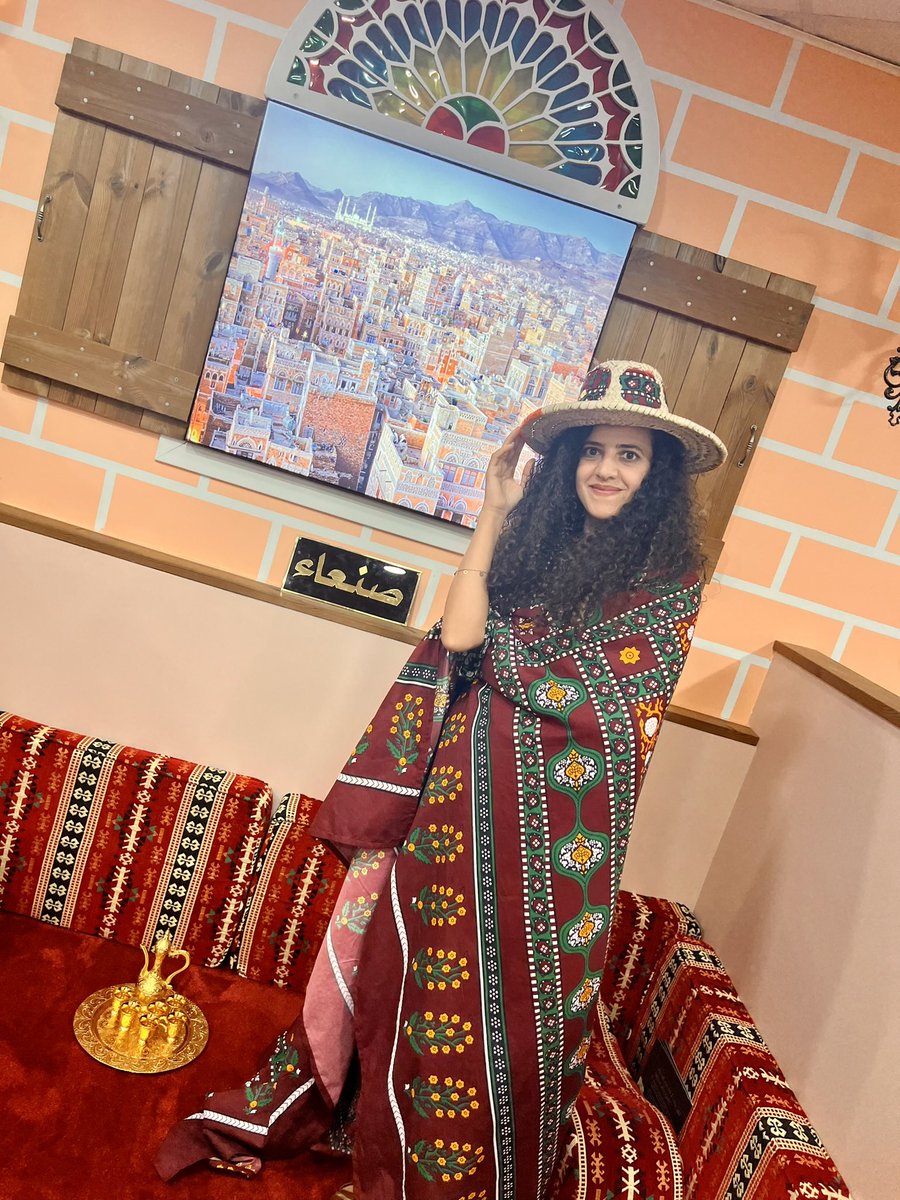 FatmaMejalli's tweet photo. صنعاء حوت كل فن . Sana'a encompassed all art.❤️🌷🇾🇪🇳🇴 https://t.co/cI9WiRx9zC