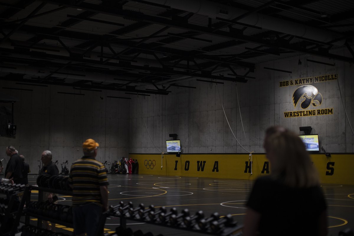 Fans and donors gathered to celebrate the ceremonial opening of the University of Iowa’s new Goschke Family Wrestling Training Center on Thursday. 📸 Ethan McLaughlin