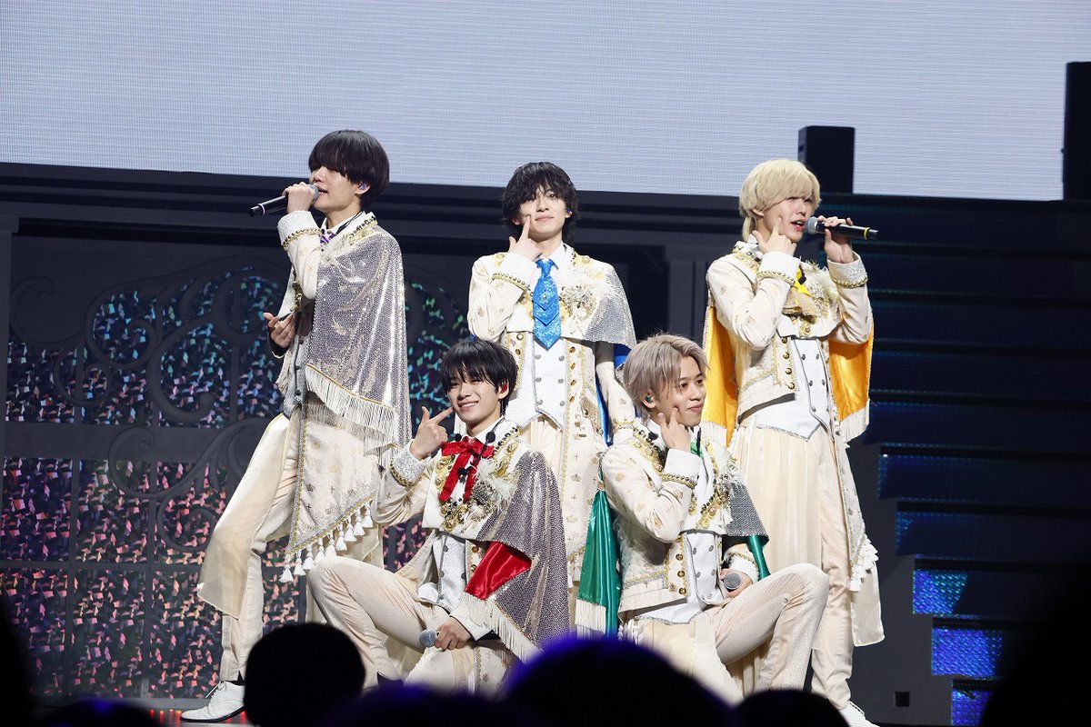 oricon's tweet photo. Lil かんさい、東京初の単独公演で4万8000人を動員🎊

結成5周年の節目「史上最高に自信があるLIVEに」✨️
【セットリスト＆コメント】
https://t.co/ivMRQceJH9

#Lilかんさい #ライブレポ #Lilかんさい一舞入魂 https://t.co/OOx81Byc90