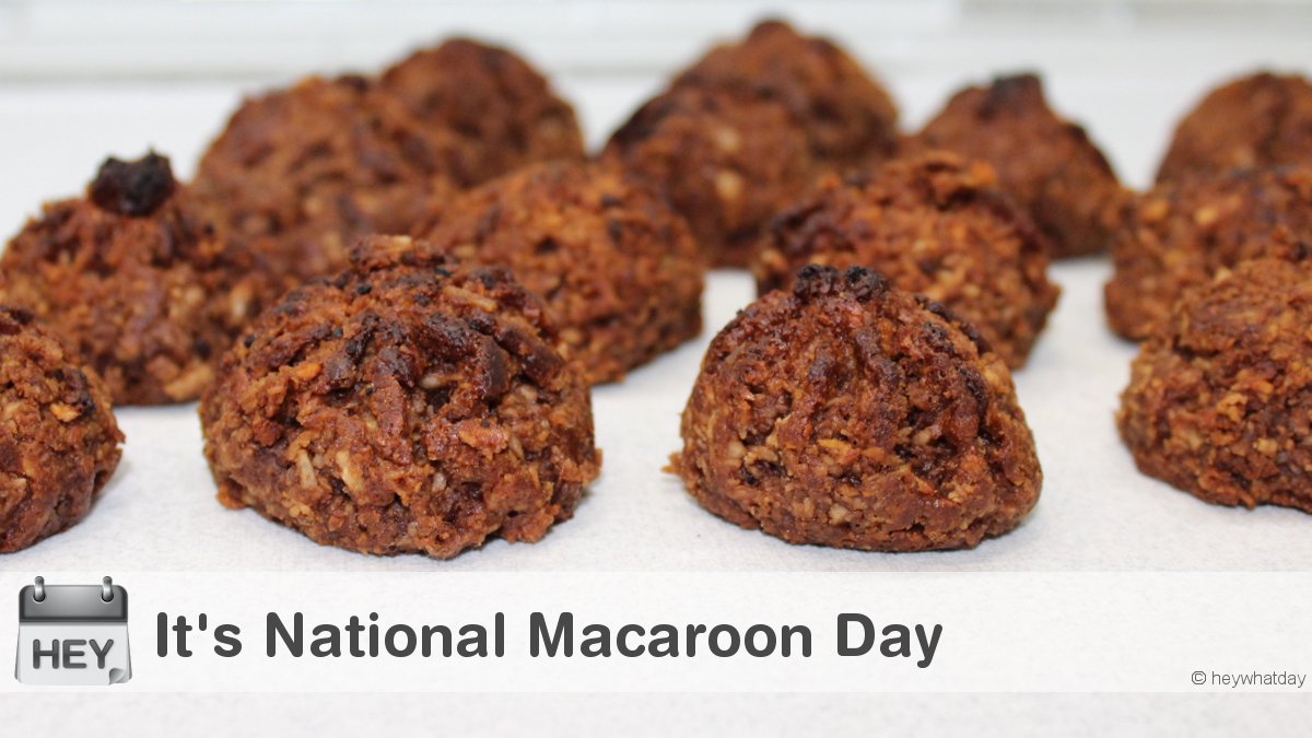 HeyWhatDay's tweet image. It's National Macaroon Day! 
#NationalMacaroonDay #MacaroonDay #Macaroons