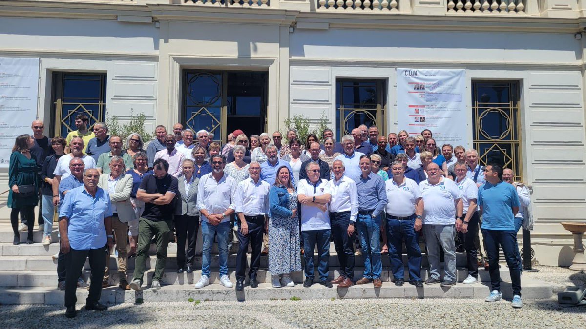 Nice accueille ce WE l’AG de la @FFNatation. 
Notre ligue est très heureuse de recevoir les dirigeants et délégués de toutes les régions de France. 
Bienvenue à eux!