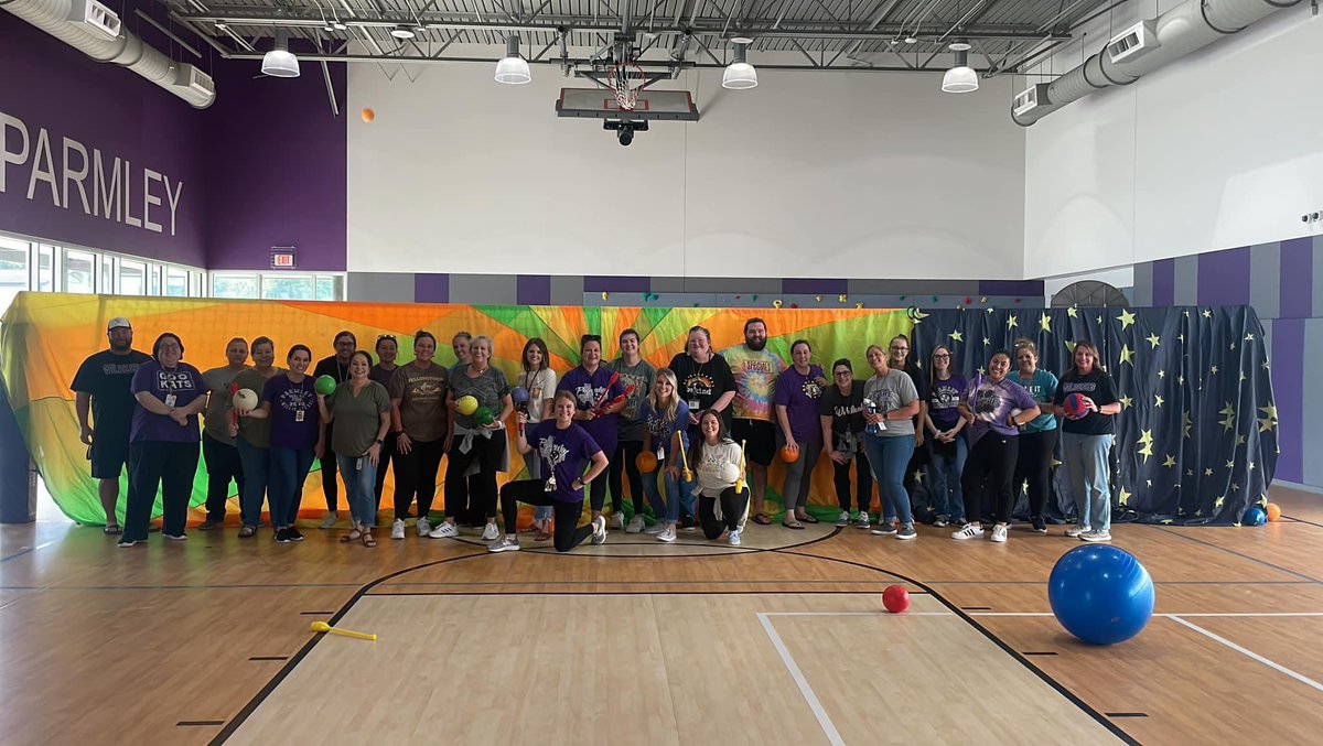 jradreads's tweet photo. Although this school year has come to an end, there is always time for some fun with your staff! @WISDParmley @KristenFarrowPE https://t.co/Xg33pb3wt4