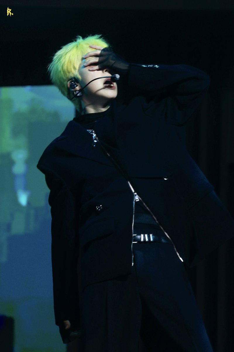 240531

#GHOST9 #고스트나인 #SHIN #이신