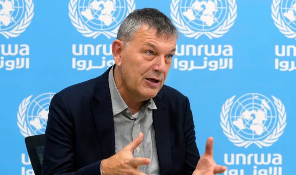 🔴  Le chef de l'agence de l'ONU pour les réfugiés palestiniens (Unrwa), Philippe Lazzarini, exige qu'Israël cesse 'sa campagne' contre son agence, dans une tribune publiée vendredi dans le New York Times. 'La guerre à Gaza donne lieu à un mépris flagrant pour la mission des