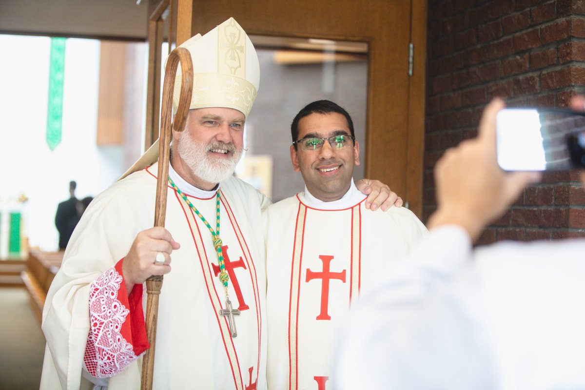 Today we celebrate these two! Bp. Scott was ordained to the episcopate on May 31, 2016.  Fr. Brenton was ordained to the priesthood on May 31, 2021. 

Happy ordination anniversaries!
