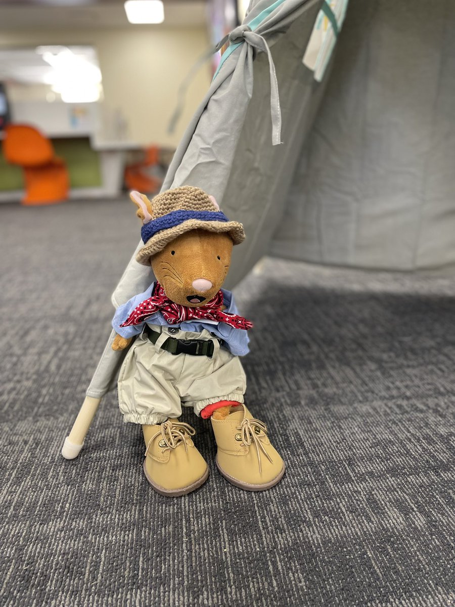 ritamom2boys's tweet image. If you didn’t put up a tent at the library this morning are you even #SummerReading ?
#ChildrensLibrarian
#adventurebeginsatyourlibrary
#CSLP