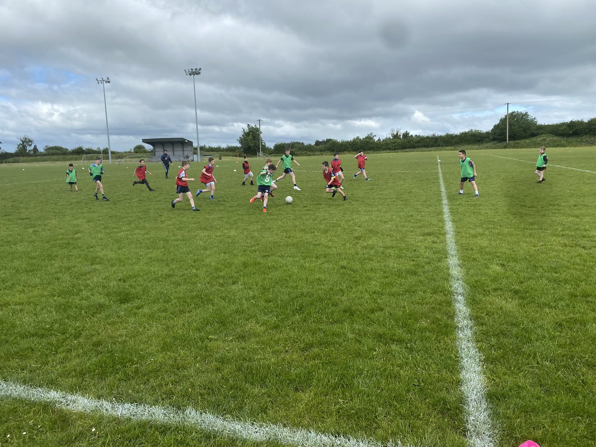 LeitrimG's tweet photo. The last 3 days seen us run our 3rd/4th class blitz for pupils across the county 🟢🟡

✅ 18 schools attended
✅ 590+ boys/girls
✅ Medium sized games (7-9 a side)
✅ Fun

Thanks to all the schools who attended and thanks to our CDO’s for acting as referees on the days https://t.co/MuOvX0lmyP