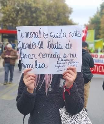 Chile. 3 de junio, Feria comunitaria de salud sexual: Trabajo sexual es trabajo liberacion.cl/2024/05/31/chi…