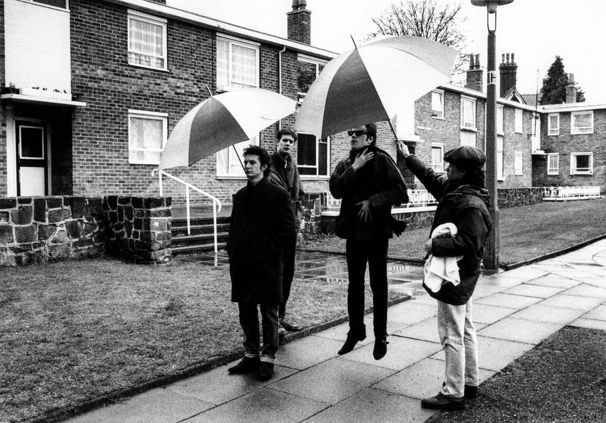 CentralPictureH's tweet image. Join us on 14th June for a special 30th Anniversary screening of #Backbeat on #35mm, with director @IainSoftley LIVE for a Q&amp;amp;A! 

Book now 🎞️🎤 picturehouses.com/movie-details/…