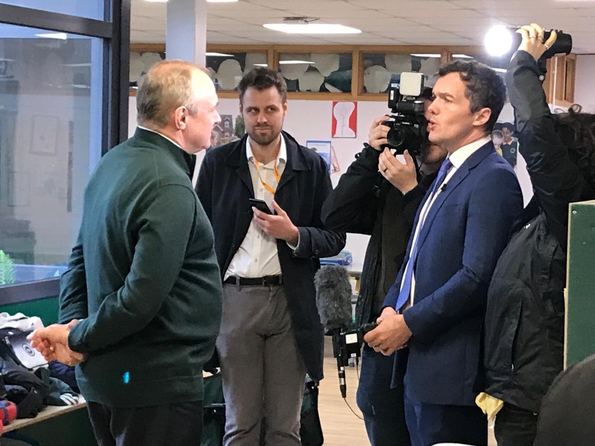 Democracy in action.  Pleased to welcome LibDem Leader and Deputy Leader, Sir Ed Davey and Daisy Cooper, at the Baking Buddies holiday club at HB today.  As seen on BBC and Sky lunchtime news bulletins.