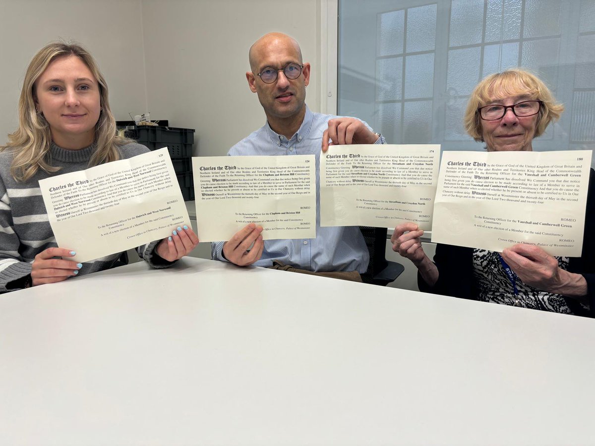 Lambeth Electoral Services Manager, Chris John, has received the election writs from His Majesty The King today. This is our formal notification to hold the 2024 UK Parliamentary General Elections in #Lambeth #generalelection2024