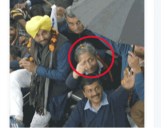 HareshK04248354's tweet image. 2014 में नरेंद्र मोदी के नेतृत्व में भाजपा की पूर्ण बहुमत से सरकार बनने के बाद से ही रवीश कुमार जैसे दल्लों की दलाली पर अंकुश लग चुका है। इस कांग्रेसी दल्ला को इसका भारी नुकसान उठाना पड़ा। आज यगह महज एक यूट्यूबर बनकर रह गया है। इसके सारे यूजर मुल्ले हैं। #ModifiedKashi #modi2024