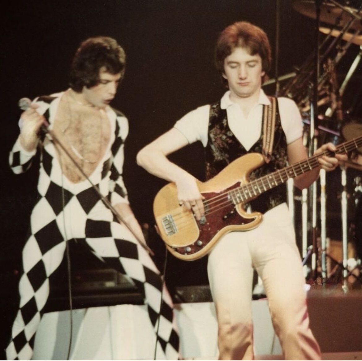 I ❤️ #Deacury
#FreddieMercury #JohnDeacon