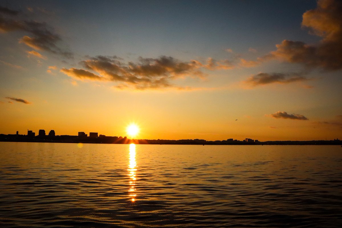 Alô turminha das férias de junho, tem cupom de 15% de desconto para se manter conectado fora do país (AIRALOJUNE15)

airalo.com/?irclickid=THm…

*afiliados