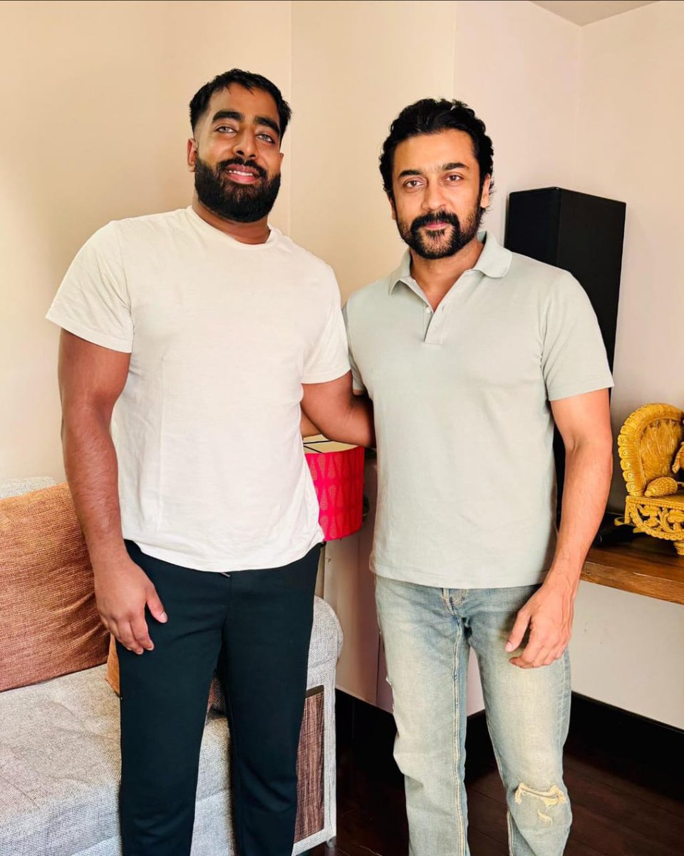 Latest Look 
@Suriya_offl
 Na ! 😍

#Kanguva #Suriya44 #Vaadivasal