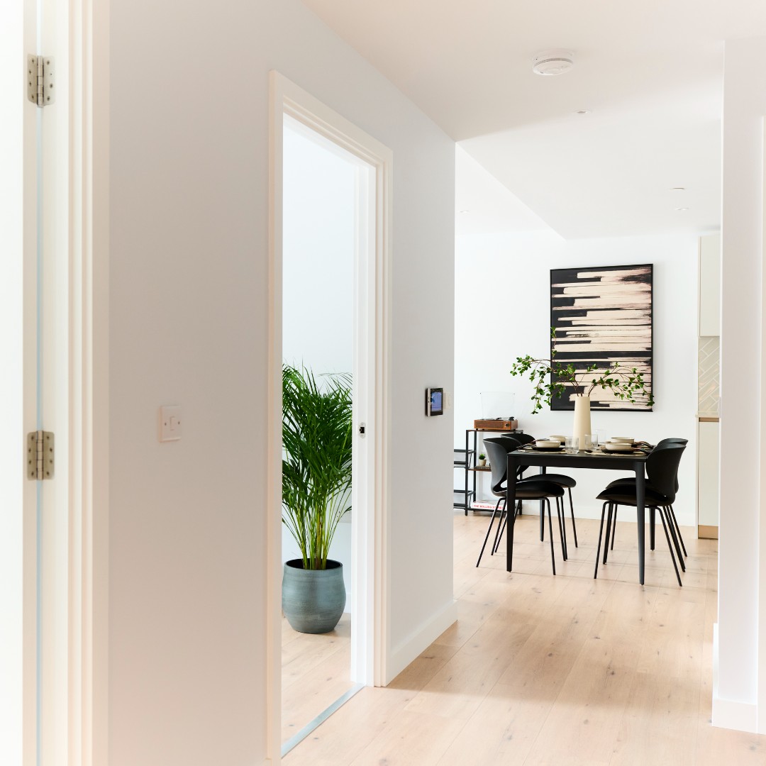 UncleLiving tweet media