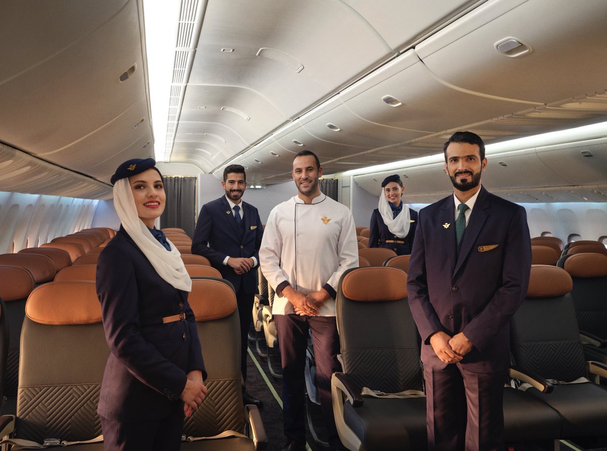 saudia_aviation's tweet photo. يوم عالمي آمن لكل المضيفين والمضيفات اعضاء طاقم المقصوره🧑‍✈️👨‍✈️

 كل عام وأنتم مميزين بمهنتكم💚✈️
#اليوم_العالمي_للمضيفين_الجويين https://t.co/gF5REwcd97