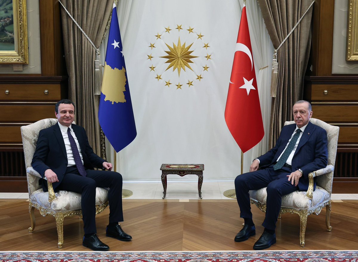 Today I was welcomed in Ankara by President <a href="/RTErdogan/">Recep Tayyip Erdoğan</a>. We discussed bilateral relations &amp; new opportunities for economic and defense cooperation. On Monday the first economic forum for businesses from 🇽🇰 and 🇹🇷 will be held, providing a chance to deepen ties &amp; boost investments.