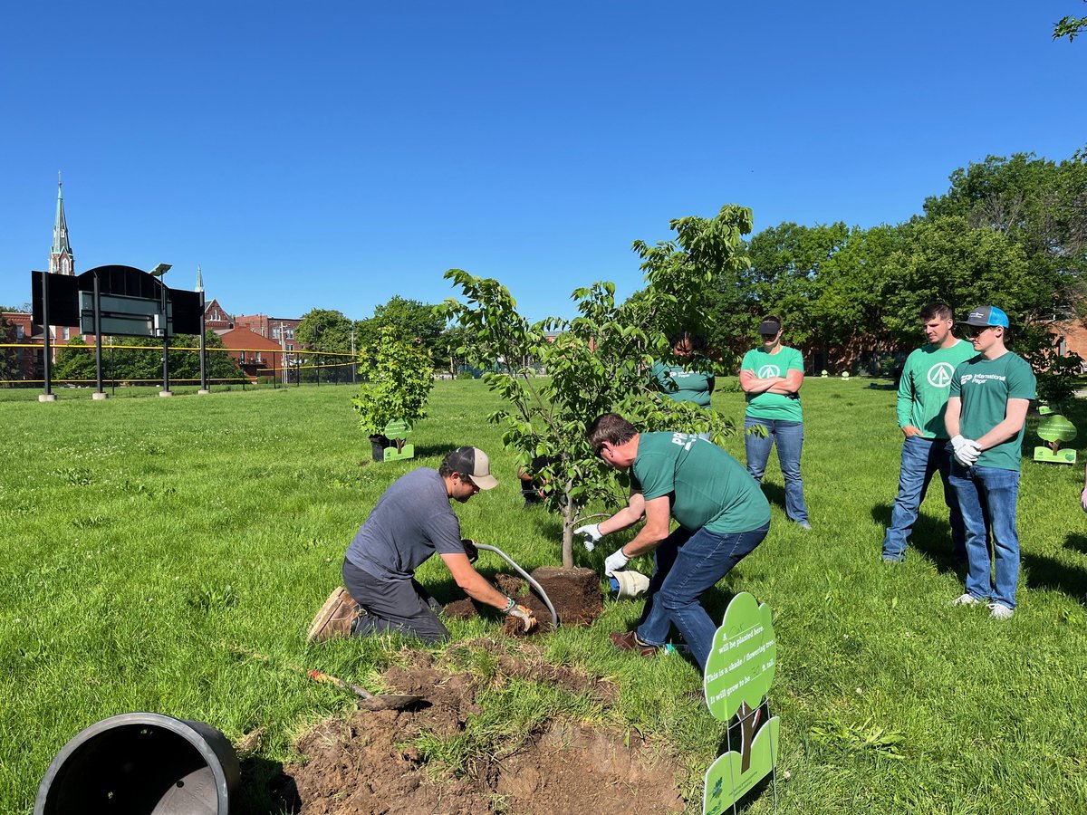 As the summer 🌞 heats up, our team members have been volunteering to keep you cool in a sustainable way, by planting trees with our partner @arborday! The St. Louis, Mo. team showed out in full force at a recent tree planting event. Thank you for supporting local communities!