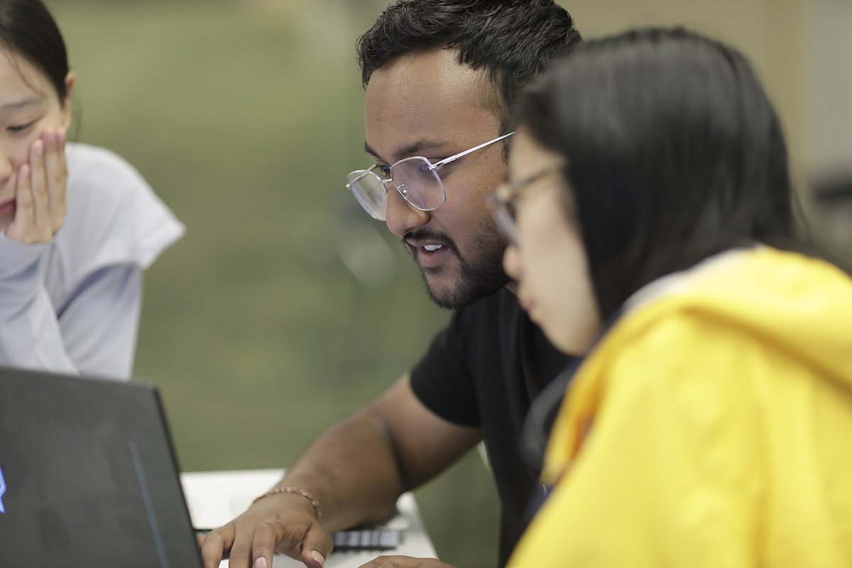 Thinking of starting a #PhD this year? Join UCL Medical Physics on a 4-year funded PhD studentship!

Project: Modelling the RASopathy gene networks to predict clinical phenotypes
Supervisors: Dr Ben Hall <a href="/Hall_b_a/">Ben Hall</a> &amp; Dr Sara Hillman
Link: bit.ly/3x06Lvf

#UCLResearch