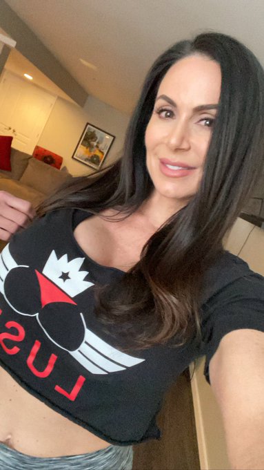 #NationalSmileDay https://t.co/PT843Ma7uS<a href="/tag/nationalsmileday"class="tags">#NationalSmileDay</a>