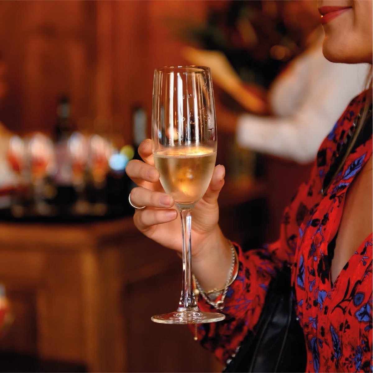 Join us this evening for a £20 bottle of Prosecco #fizzfriday

#weekend #friday #fizz #prosecco #bottle #bubbles #promotion #grantchester