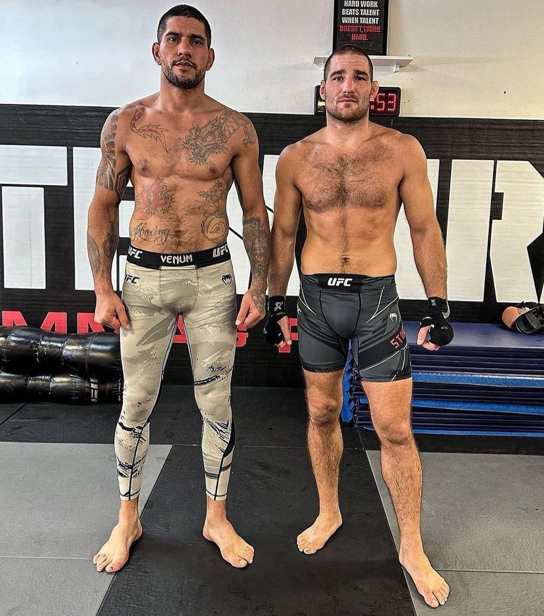 🚨| BREAKING: Combat Sports GOAT Alex "Poatan" Pereira will be in Sean Strickland's corner during his fight against Paulo Costa at UFC 302 |🚨
#UFC302 #UFC #MMATwitter