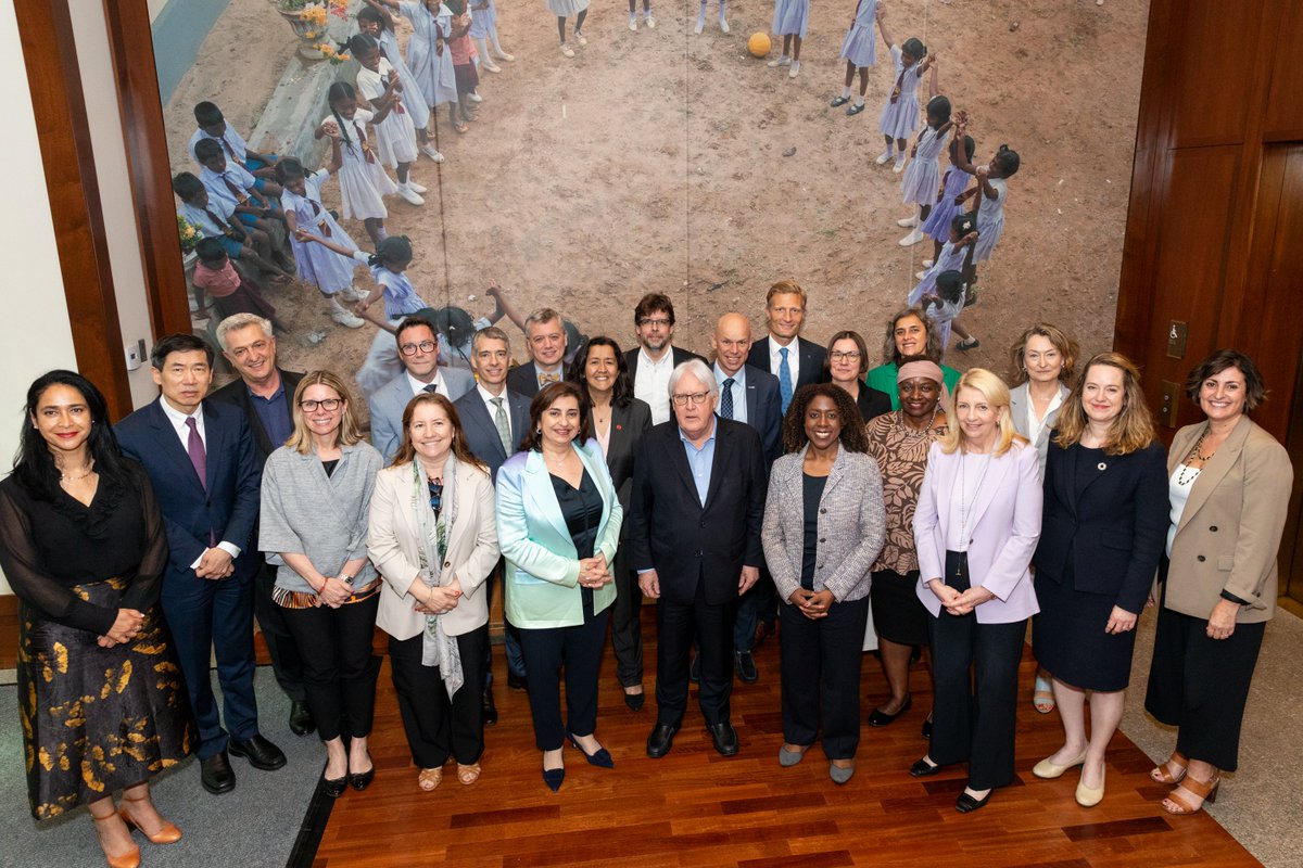 At these critical moments, with crises escalating worldwide, it’s imperative to unite & aid those in need. 🙏 @UNReliefChief for your outstanding leadership & dedication to #IASC collective action. 🙏 @unicefchief for hosting #IASC Humanitarian Chiefs @UNICEF