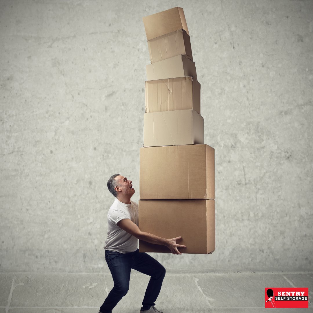 SentryHollywood's tweet image. #TipTuesday: Big box = big trouble? ❌

Avoid packing heavy items in large boxes. Opt for smaller boxes for better weight distribution and to protect your fragile treasures.  #PackingPro #MovingDayEssentials