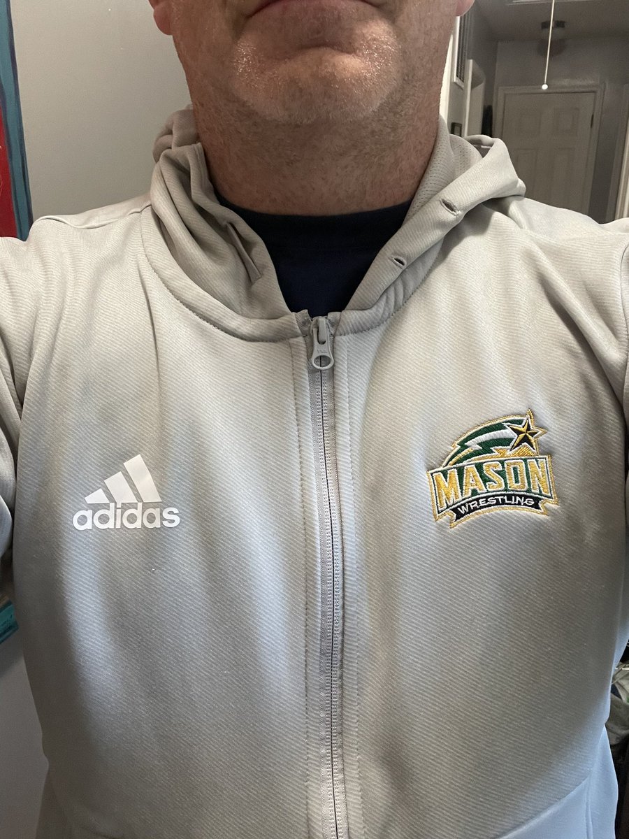 #WrestlingShirtADayinMay anther day to #BeUncommon with @GMUWrestling