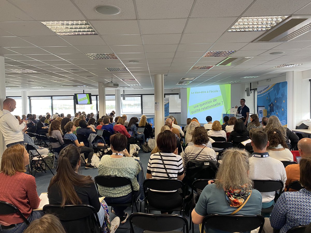 Le Keynote de <a href="/VincentPare2/">Vincent Pare</a> à la conférence nationale #eTwinFR vient de débuter !
« Le bien-être a l’école une question de qualité relationnelle »
🔴 En direct sur Facebook facebook.com/events/4379266…