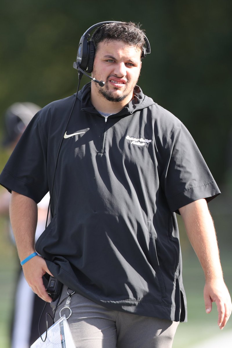 BethanyWV_FB's tweet photo. 🔰🦬 2025 RECRUITING TERRITORY SPOTLIGHT🦬🔰

The #BI2ON5TAMPEDE continues with OL Coach Hayden Daley @Coach_HDaley

Primary Territory: South East &amp; Western Ohio

Secondary Territory: Carroll, Cecil &amp; Harford Counties (MD)

National Territory: TX, GA, LA, SC, IA, HI, MA https://t.co/92EzgbglIe