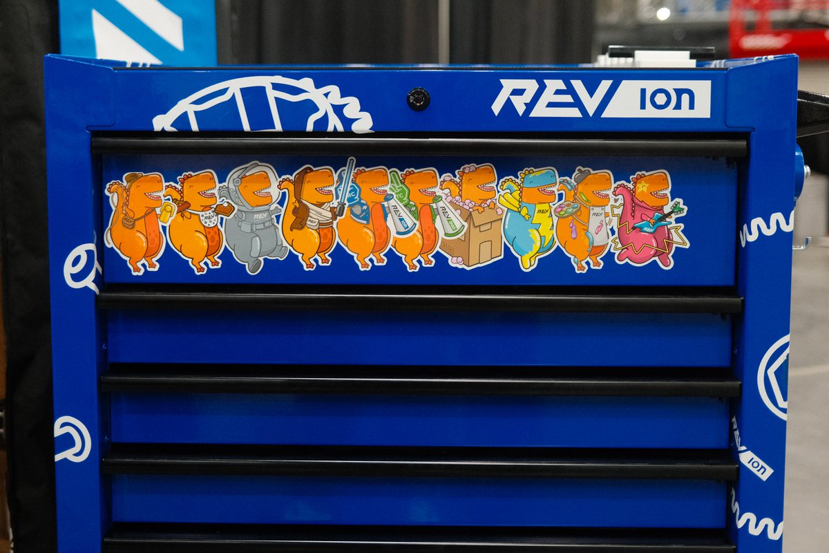 REVrobotics's tweet photo. 🦖 GIVEAWAY ALERT: It's #DinosaurDay, and T-REV wants to hear from YOU! Comment your favorite memory from the 2023-24 #FIRSTINSHOW season or what you're looking forward to in the 2024-25 #FIRSTDIVE season for a chance to win a REV Sticker Pack 🌊 https://t.co/HVELUEKdMM