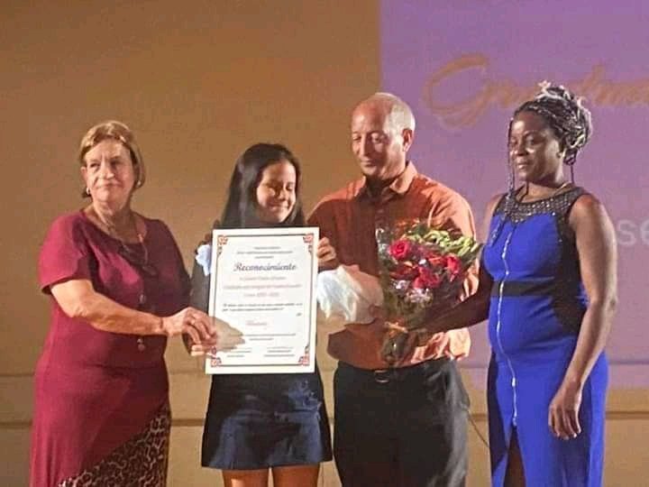 PierreCorella's tweet photo. Una maravillosa Graduación para los futuros hombres de Ciencias y el colectivo de trabajadores. https://t.co/5bhcmuRdBN