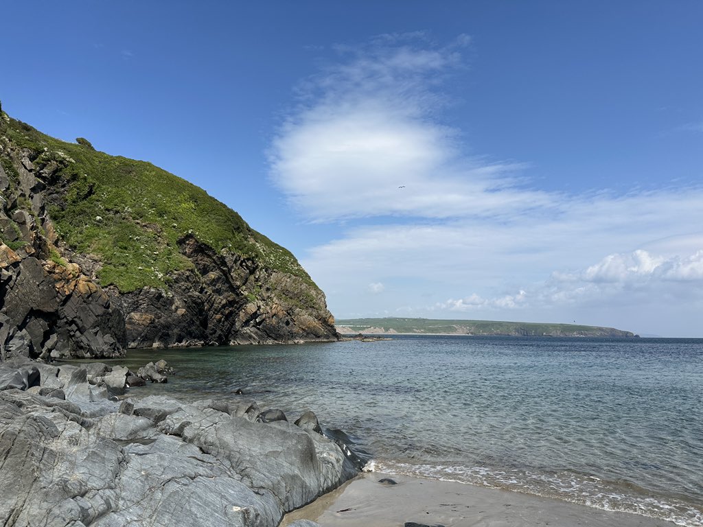 Beautiful day for a walk along the cliffs at Porth Meudwy today @StormHour @S4Ctywydd @ElyPhotographic @ItsYourWales @NWalesSocial @NorthWalesWalks