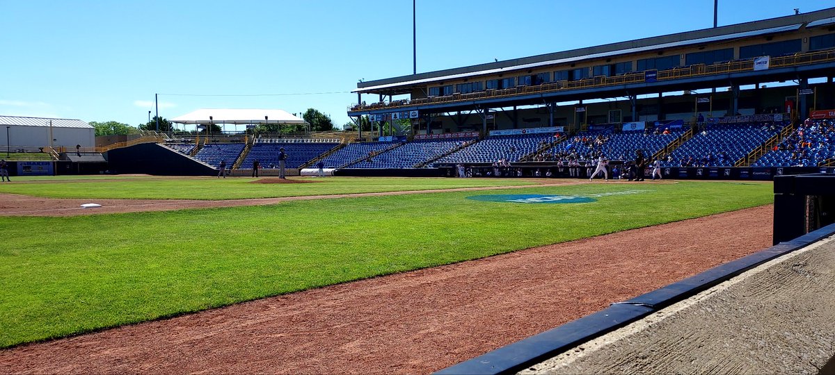 Back at the D3 World Series watching @lefty1530 get the start in the opening game